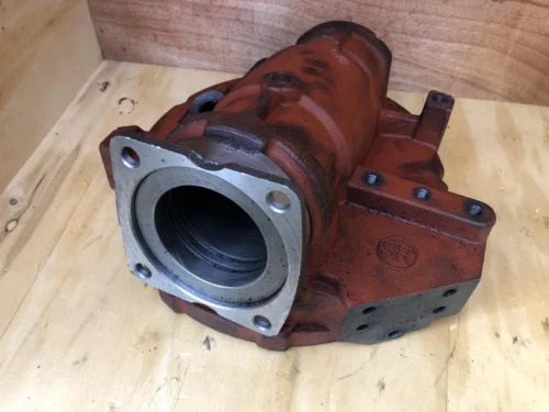 Корпус правий редуктора з гільзою МТЗ 52-2308110-А2