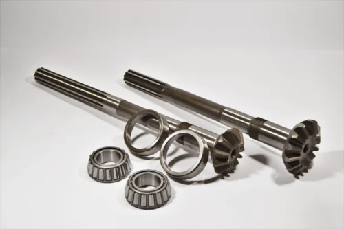 Вал вертикальний переднього моста МТЗ 52-2308063 Піввісь 52-2308065 (Комплект) + 4 підшипника