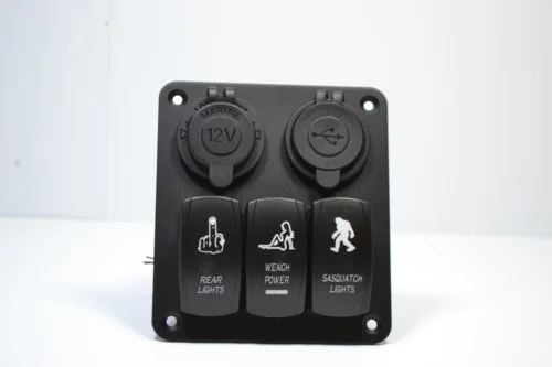 Блок перемикачів, і два виходи під USB + прикурювач (3+2)