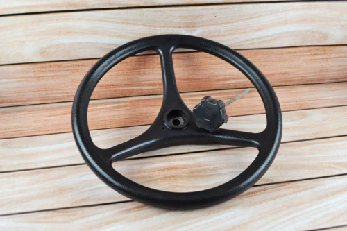 Колесо кермове (Руль МТЗ) (3-спіцеве) 85-3402015 МТЗ-80 + Болт кріплення