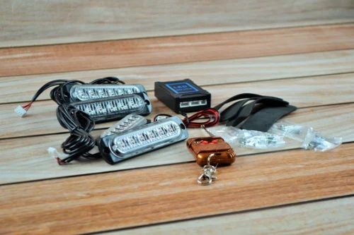 Стробоскоп LED 6 діодів з пультом 4 шт White NEW (Білий стробоскоп)