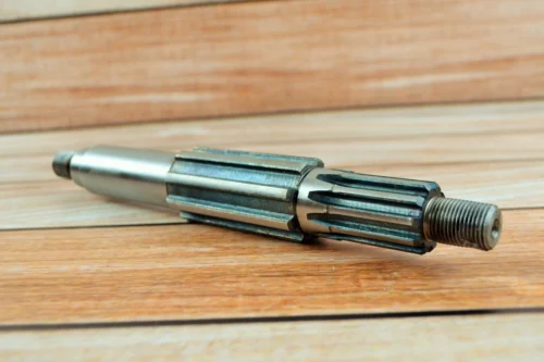 Вал роздавальної коробки 72-1802063