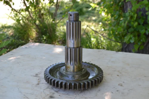 Вал вторинний коробки передач МТЗ 50-1701252 ( Орігінал)