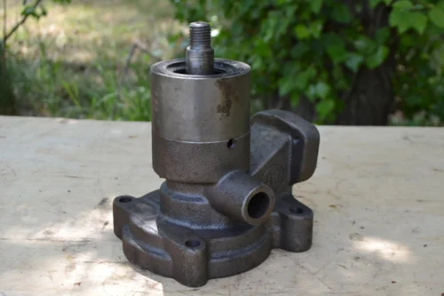 Насос водяний ЮМЗ Д65 (арт. Д11-С12) Д11-С12-Б3