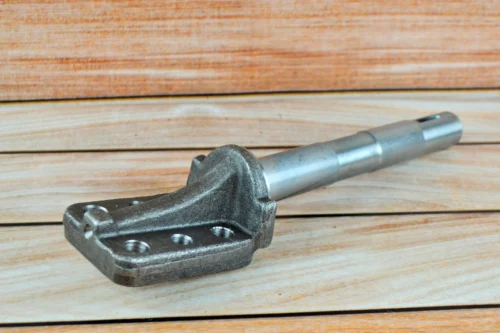 Вісь права цапфи Т-25. 25.31.133 (шпонка з права)