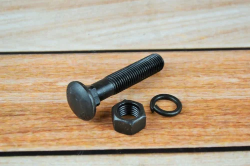 Болт заднього колеса 7.34.108 (Т-25, Д-21) з гайкою