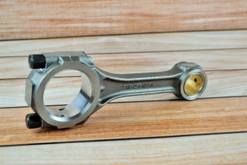 Шатун на двигун Д-144 Т-40, в сб ( 37М-1004100 )