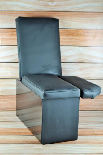 Сидіння додаткове кабіни зі спинкою МТЗ-80-1221 (Бокове сидіння ящик)