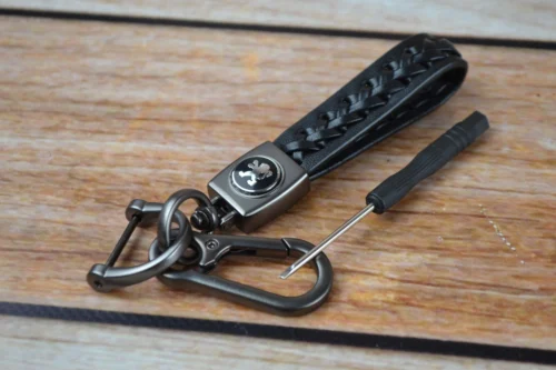 Стильный Кожаный брелок с карабином и логотипом Peugeot цвет Черный