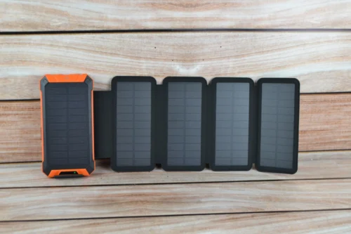 Повербанк на сонячній батареї 20000mah Power Bank 4 кабелі USB + 4 шт. Панеллі, Бездротова зарядка з ліхтариком