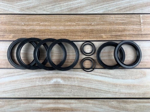 Ремкомплект Бортового редуктора заднього моста МТЗ-82Р (з манжетами)