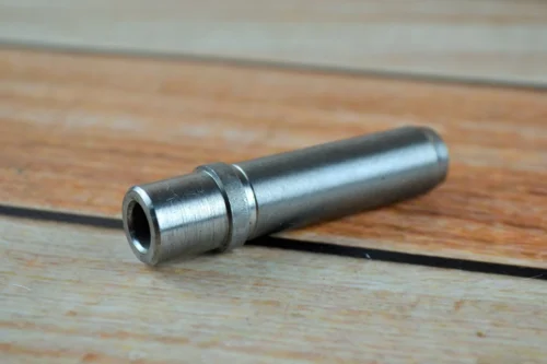 Втулка Д37М-1007033А2 напрямна клапана головки двигуна Д21/Д37 (Т-16, Т-25)