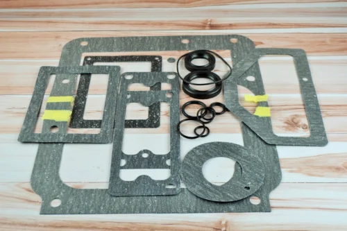 Набір прокладок (Корпус зчеплення + ГТВ) Проміжки МТЗ-80/82 (Пароніт 0.8мм)