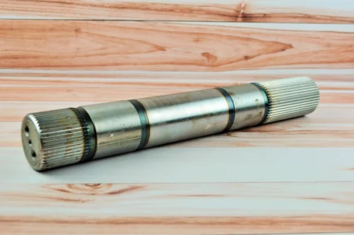 Вал поворотный задней навески ЮМЗ-6, 40-4605018-А1