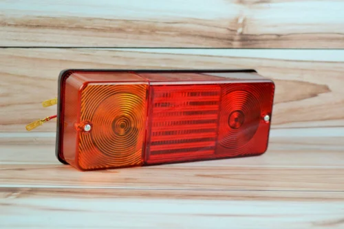 ЛІХТАР ЗАДНІЙ Ф-401 (МТЗ, ЮМЗ, Т-40) НОВОГО ЗРАЗКА