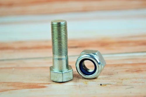 Болт карданний з гайкою М10 х 1 МТЗ-82-2022