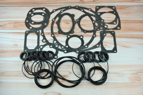 Комплект прокладок и сальників переднього ведучого моста ( ПВМ+ГТВ ) МТЗ-82-102