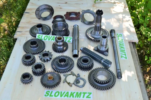 Повний комплект шестерень, валів та склянок, коробки передач МТЗ-80/82 (Оригінал Польща)