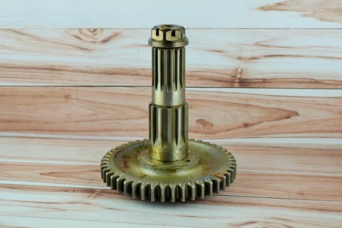 Вал вторинний з гайкою для коробки передач МТЗ 50-1701256 (Орігінал)