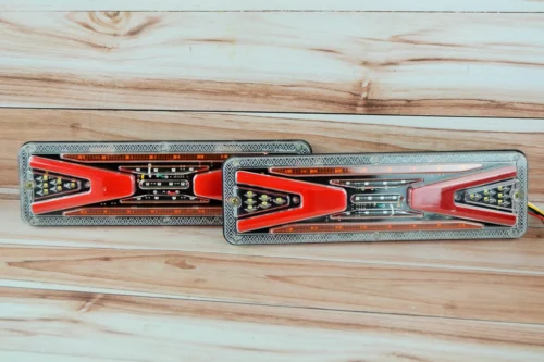 Ліхтар LED задній 24v до Автомобільної техніки, вантажівок, 30х8 см (Біжний поворотник) MINI