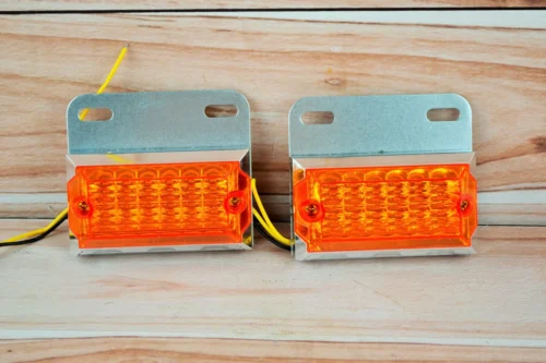 Габарит LED Жовтий ліхтар + Біла підсвітка знизу 24вольт (8.5см*5см) (1шт)