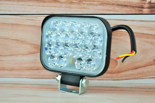 Фара LED прямокутна 63W 6000K (21 діодів) (13см х 9см  х 3см) (ближній + дальній)