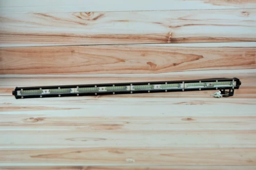 Балка вузька діодна 240W Широкий луч світла, довжина 650мм діоди Cree