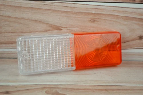 Скло переднього ліхтаря Ф-403 (МТЗ, ЮМЗ, Т-40) Нового зразку