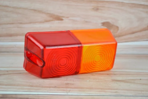 Скло заднього ліхтаря ФП-209 (МТЗ, ЮМЗ-6, Т-40) Старого зразку