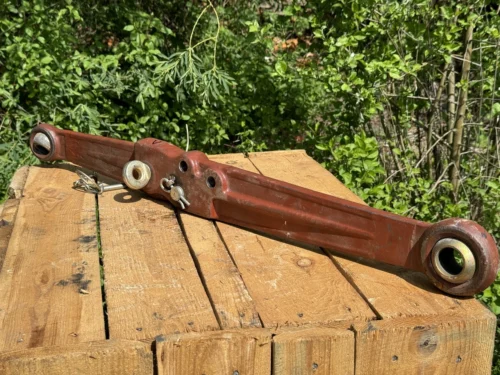 Тяга поздовжня ліва в складі навіски МТЗ-1025 Оригінал Р.Б (кат.80-4605035)