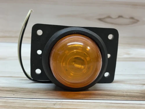 Ліхтар LED габаритний універсальний, 6 led chip, 12В/24В  (92мм,58мм,68мм)