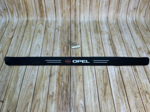 Наклейка на задній бампер карбонова OPEL на всі моделі, також інші марки автомобілів