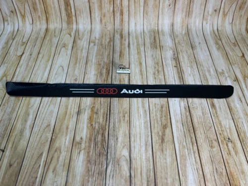 Наклейка на задній бампер карбонова Audi на всі моделі, також інші марки автомобілів