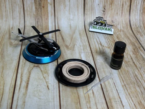 Автомобільний ароматизатор вертоліт з роздуванням на сонячній панелі, срібний та Синя підставка