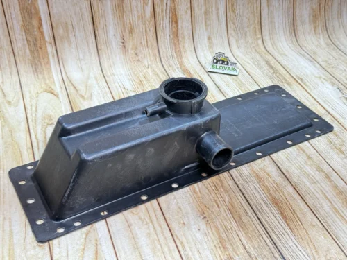 Бак радіатора верхній МТЗ (Пласмас). 70П-1301055