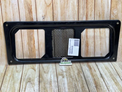 Решітка нижня під фари МТЗ-1221, 920, 952 (МТЗ) (кат.90-8401020)