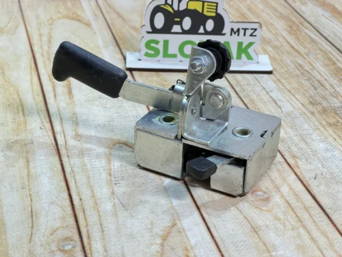 Замок дверей кабіни МТЗ-80/82 лівий (Сам замок) (Оригинал Р.Б)