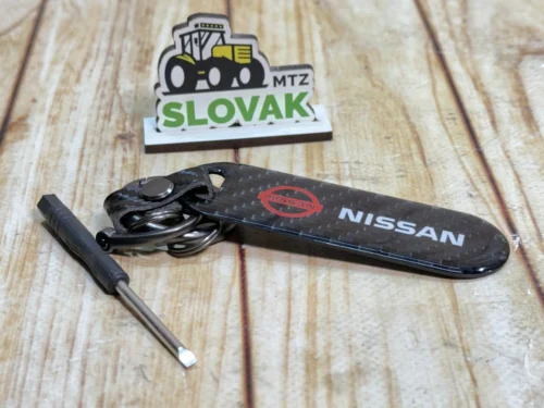 Стильний карбоновий брелок з логотипом NISSAN колір Чорний