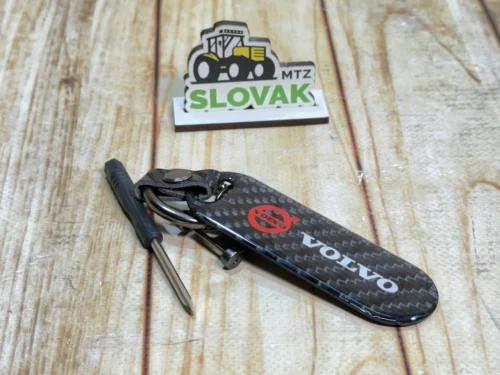 Стильний карбоновий брелок з логотипом Volvo колір Чорний