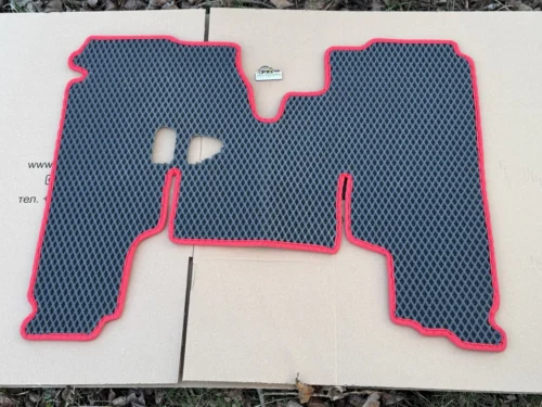 EVA Килимок до трактора МТЗ-80. Малої Кабіни (Червоний, Без вуха)