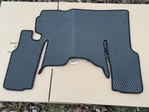 EVA Килимок до трактора МТЗ-82. УК (Чорний, Підходить на кабіну де немає килимка)