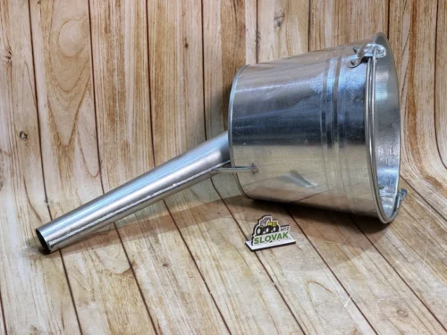 Лійка для палива металічна - носик косий 5л