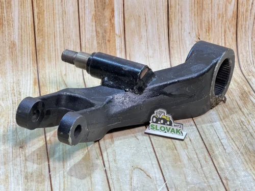 Важіль задньої підсиленної навіски МТЗ (правий) з пальцем, під два циліндри 80-4605022-К01