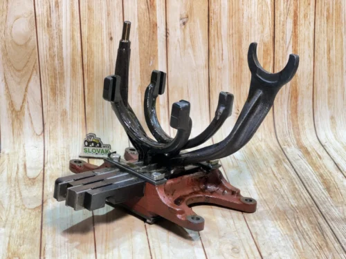 Корпус вилок МТЗ (павук) 50-1702080 (пр-во МТЗ) до Синхронної КПП