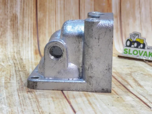 Корпус нижній термостата МТЗ 245-1306021