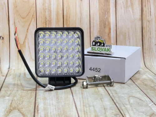 Фара LED квадратна робоча 126W (42 діода) (114мм x 114мм х 32мм)