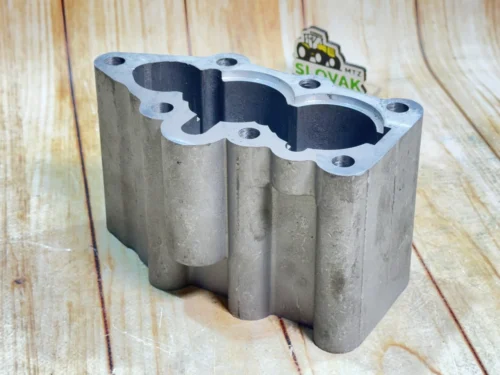 Кришка нижня гідророзподільника Т-25 (утюг) Р75-2-023