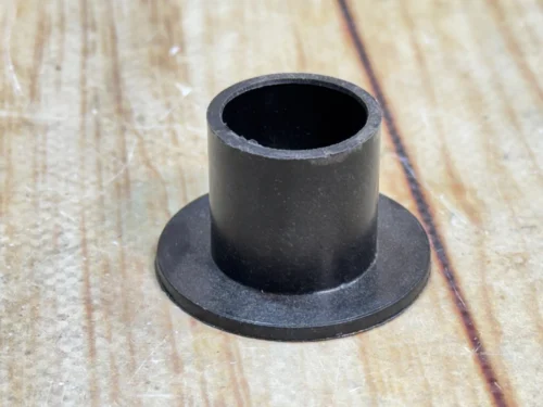 Втулка кронштейна гідророзподільника МТЗ (пластик) мала (21мм) 50-4607078 Оригинал Р.Б