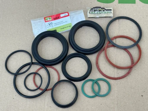 Набір ущільнювачів гідроциліндра повороту (шток 50 мм) ХТЗ (вир. Бастіон, арт. 440)