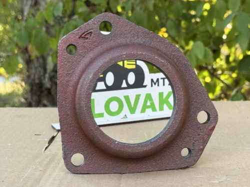 Кронштейн понижувального редуктора КПП Д-240 на МТЗ Оригинал Р.Б (кат.70-1601028)